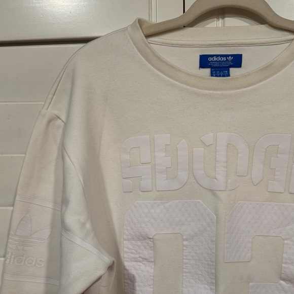Adidas Cream Sweatshirt with Subtle Logo - Picture 4 of 10